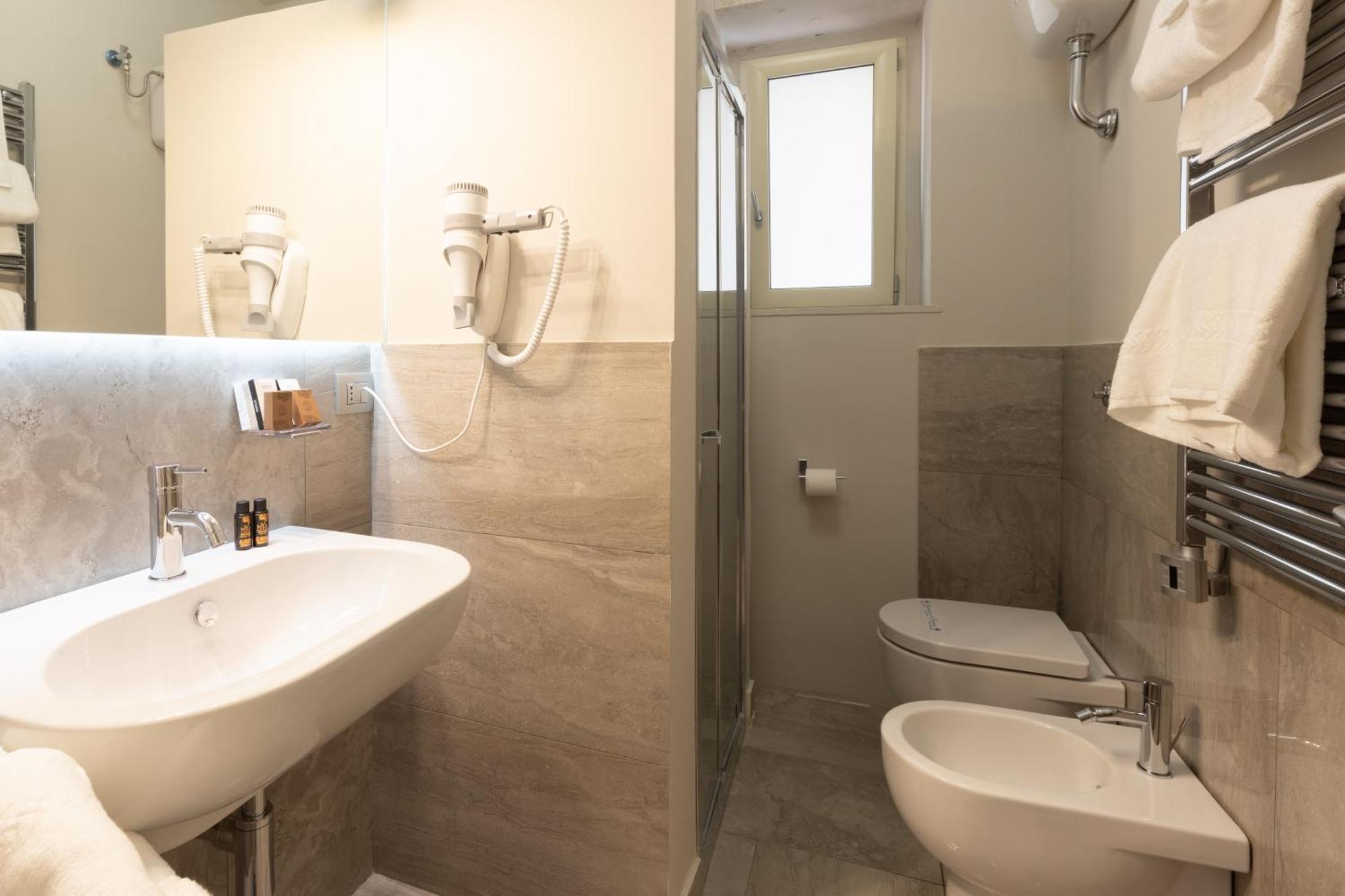 I 4 Elementi Hotel Nápoly Kültér fotó
